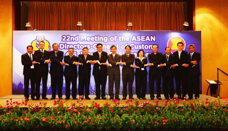  ASEAN membahas masalah-masalah hukum tentang layanan jasa satu pintu - ảnh 1
