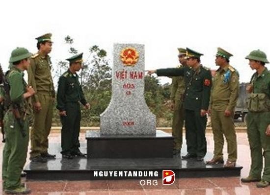 Vietnam dan Laos membangun garis perbatasan yang damai, bersahabat dan  bekerjasama. - ảnh 1