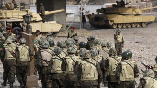 Uni Eropa mengimbau kepada tentara Mesir supaya jangan melakukan intervensi pada gelanggang politik. - ảnh 1