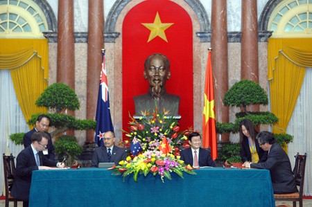  Gubernur Jenderal Selandia Baru melakukan kunjungan kenegaraan di Vietnam - ảnh 1
