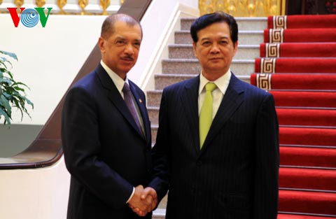 Perdana Menteri Vietnam menerima Presiden Republik Seychelles James Alix Michel   - ảnh 1