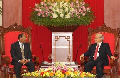 Sekjen KS PKV, Nguyen Phu Trong menerima delegasi tingkat tinggi Kerajaan Kamboja - ảnh 1