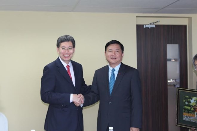 Vietnam memperkuat  kerjasama  transportasi dan  perhubungan dengan Singapura dan  Uni Eropa - ảnh 1