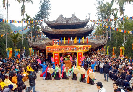Perkenalan tentang Pesta Pagoda Huong - ảnh 1