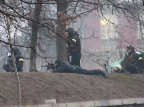 Rusia, Jerman mendesak  melakukan investigasi terhadap  penembak sewaan di Kiev - ảnh 1