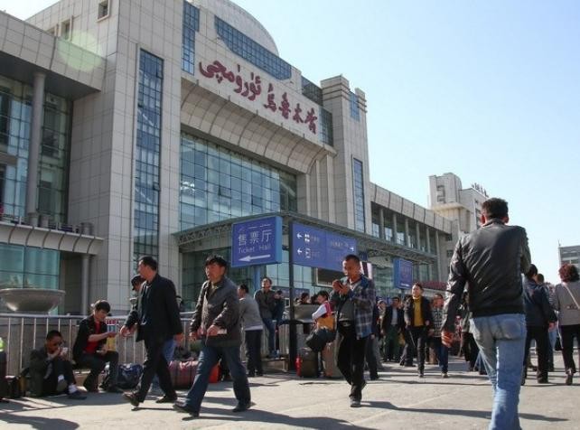 Tiongkok memperketat keamanan setelah terjadi ledakan di stasiun Xin Jiang - ảnh 1