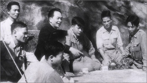 Aktivitas-aktivitas  memperingati ultah ke-60  Kemenangan Dien Bien Phu (7 Mei) - ảnh 1