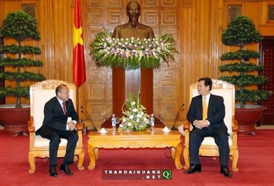 PM Vietnam, Nguyen Tan Dung menerima Duta Besar Kazakhstan, Beketzhan Zhumakhanov - ảnh 1