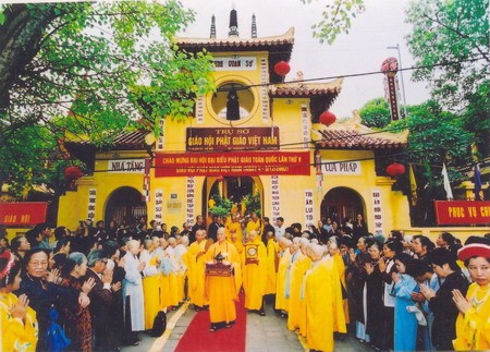 Kebebasan berkepercayaan dan  beragama di Vietnam tidak bisa diingkari - ảnh 1