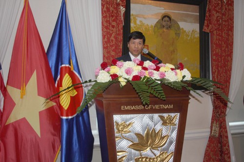 Memperingati Hari Nasional Vietnam di luar negeri - ảnh 1