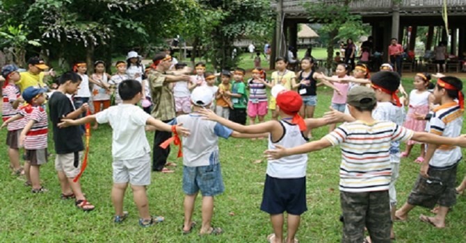 Penjelasan tentang masa liburan akhir tahun ajar di sekolahan umum di Vietnam - ảnh 1