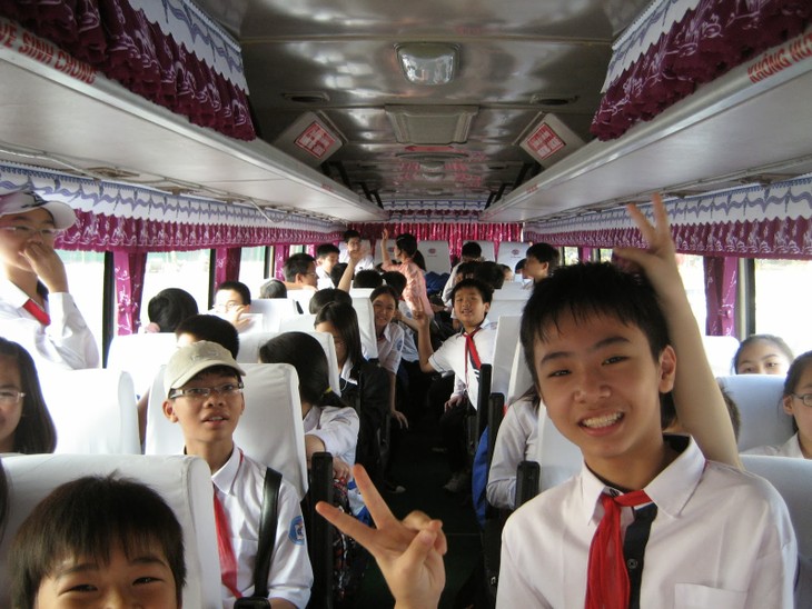 Penjelasan tentang sistem bis untuk sekolah-sekolah di kota Hanoi - ảnh 2