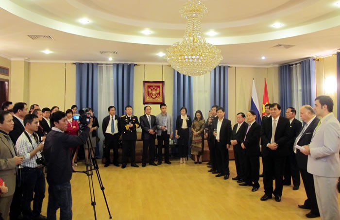 Peringatan ultah ke-65 penggalangan hubungan diplomatik Vietnam-Federasi Rusia Kota Ho Chi Minh  - ảnh 1