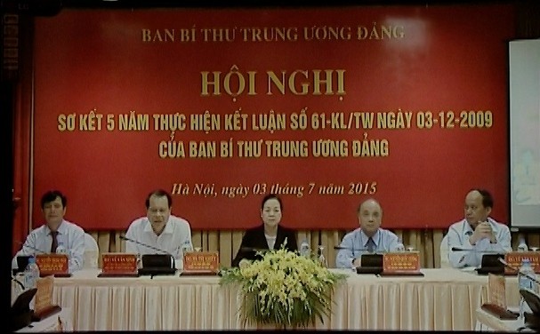 Konferensi evaluasi sementara 5 tahun pembangunan kaum tani Vietnam - ảnh 1