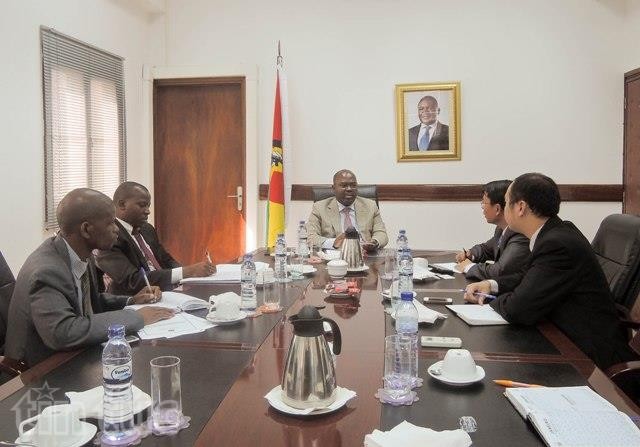 Mozambik berkomitmen membela keselamatan bagi investasi Vietnam - ảnh 1