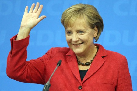 Kanselir Jerman Angela Merkel melakukan kunjungan di tiga negara Balkan - ảnh 1