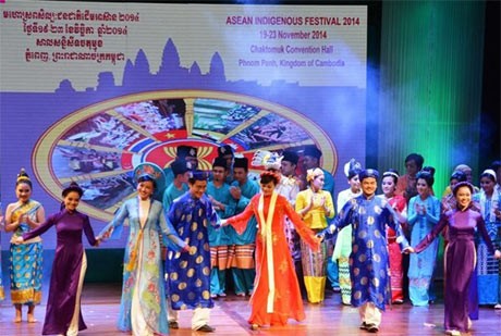 Festival musik tradisional negara-negara ASEAN untuk pertama kalinya diselenggarakan Vietnam - ảnh 1