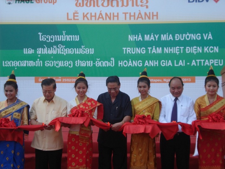Vietnam terus menduduki posisi ke-3 negara-negara investor di Laos - ảnh 1