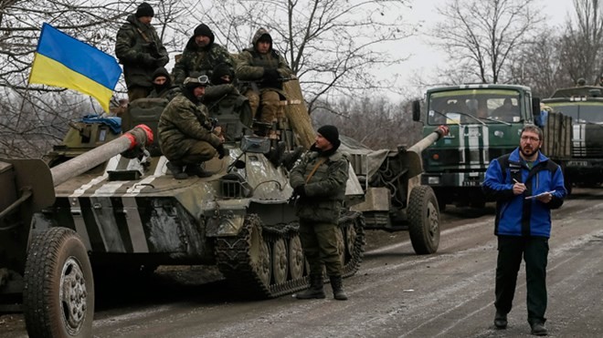 Ketegangan terus berlanjut di Ukraina Timur - ảnh 1