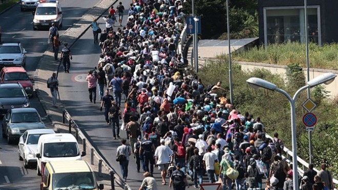 Slovenia mengeluarkan tarap menerima migran dari Croatia - ảnh 1