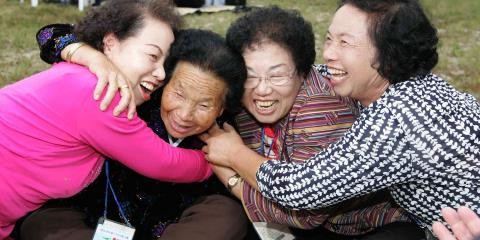 Dua bagian negeri Korea telah siap melakukan reuni keluarga yang terpisah - ảnh 1