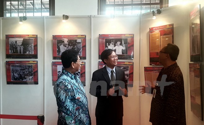Pameran Hubungan diplomatik internasional di Jakarta memperdalam hubungan Vietnam-Indonesia - ảnh 1