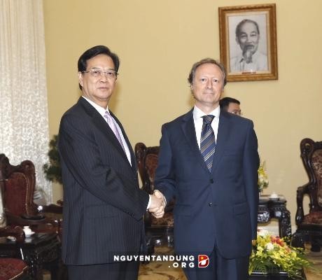 PM Vietnam, Nguyen Tan Dung menerima Dubes, Kepala Perwakilan Uni Eropa di Vietnam - ảnh 1