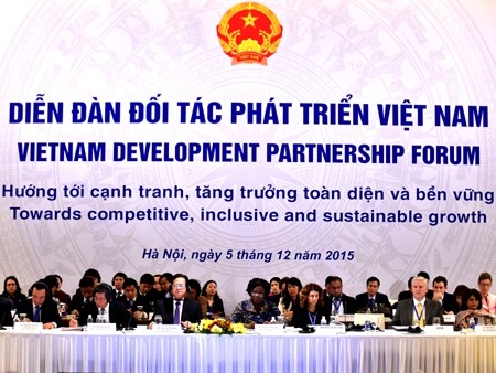 Pembukaan Forum Kemitraan Perkembangan Vietnam - 2015. - ảnh 1
