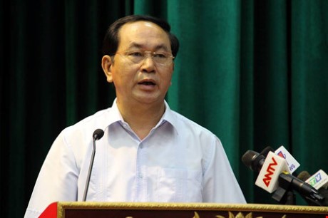Presiden Vietnam, Tran Dai Quang melakukan kontak dengan para pemilih kota Ho Chi Minh - ảnh 1