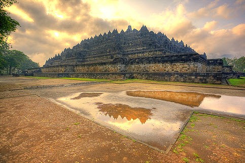 Indonesia berupaya keras menyerap turis Vietnam - ảnh 2