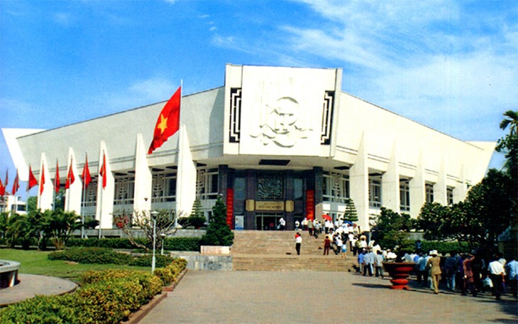 Museum Ho Chi Minh- Alamat yang menitipkan benda-benda  tentang Presiden Ho Chi Minh  - ảnh 1