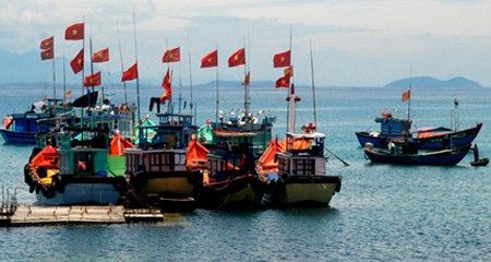 Vietnam mengadakan simposium mengenai hak manusia untuk kaum pekerja di laut - ảnh 1