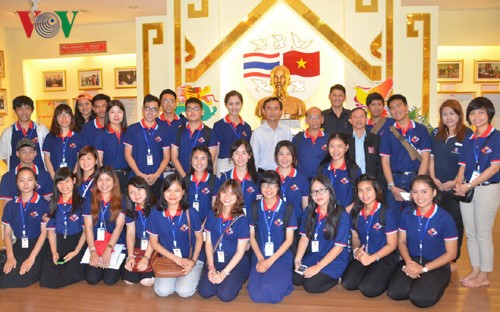 Temu pergaulan pemuda Vietnam-Thailand turut mempererat persahabatan antarpemuda dua negeri - ảnh 1