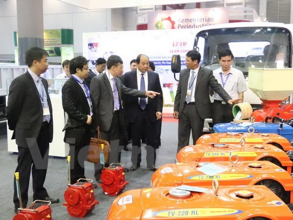 Vietnam memperkenalkan banyak produk teknologi di Pameran INAGRITECH Indonesia 2016 - ảnh 1