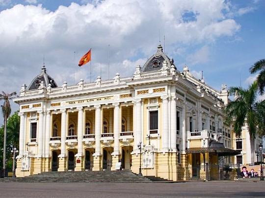Selar pusaka arsitektur di kota Hanoi melalui foto-foto - ảnh 1