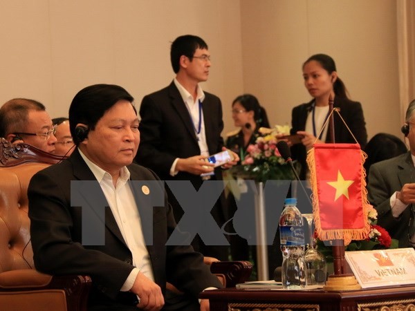 Pembukaan Konferensi Terbatas Menhan negara-negara ASEAN di Laos - ảnh 1