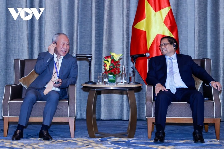 Pham Minh Chinh rencontre les dirigeants de certains grands groupes chinois - ảnh 1