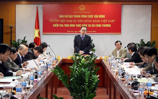 Кампания «Вьетнамцы предпочитают товары вьетнамского производства» широшо распространяется - ảnh 1