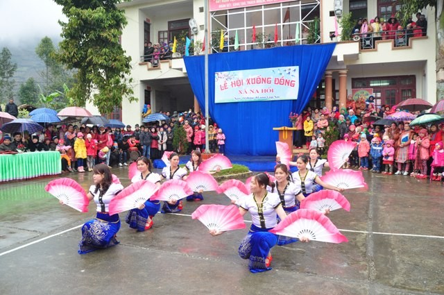 Фестиваль начала полевых работ – своеобразная культурная черта малых народностей Вьетнама - ảnh 2