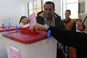 В Ливии прогремели взрывы на 5 избирательных участках выборов в Конституционную ассамблею - ảnh 1