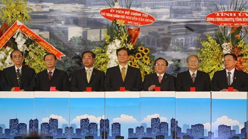 Нгуен Тан Зунг принял участие в церемонии старта строительства, развития нового города Биньзыонг - ảnh 1