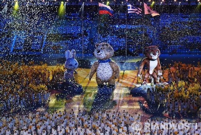 Россия заняла лидирующее место в командном зачете на Зимней Олимпиаде в Сочи  - ảnh 3