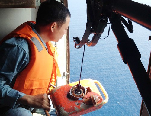 Вьетнам продолжает поиск пропавшего малайзийского самолёта - ảnh 1