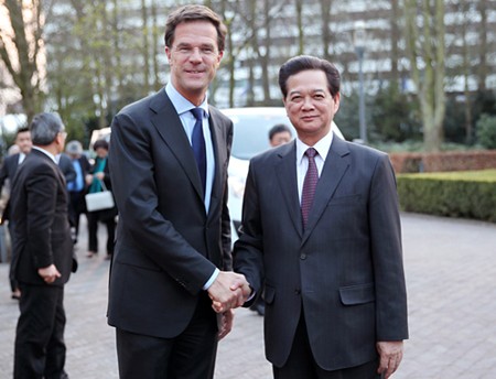 Вьетнам придает важное значение отношениям дружбы и сотрудничества с Нидерландами - ảnh 1