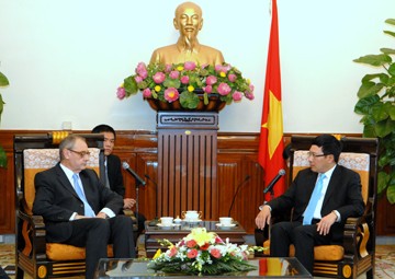 В Ханое прошла политическая консультация на уровне замминистров между Вьетнамом и ЕС - ảnh 2