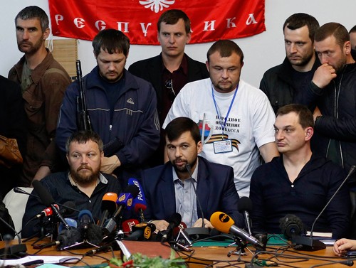 Жители востока Украины отказались отложить референдум - ảnh 1