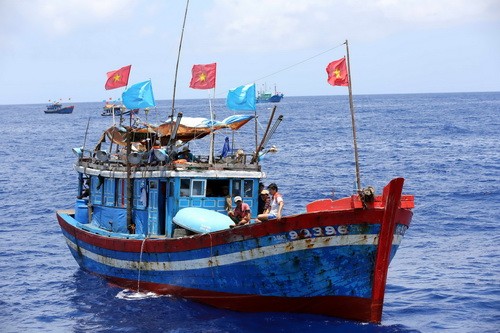Продолжается решение дела относительно задержания Китаем двух вьетнамских рыболовецких судов - ảnh 1
