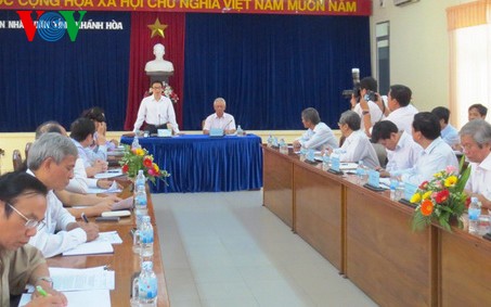 Вице-премьер Ву Дык Дам провел рабочую встречу с руководителями провинции Кханьхоа - ảnh 1