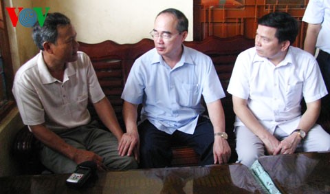 Глава ОФВ Нгуен Тхиен Нян посетил островной уезд Лишон провинции Куангнай - ảnh 2