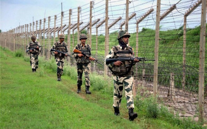 Индийские и пакистанские солдаты открыли огонь в Кашмире - ảnh 1